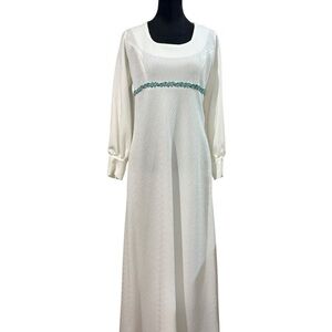 1970s VTG White Long Sleeve Dress
